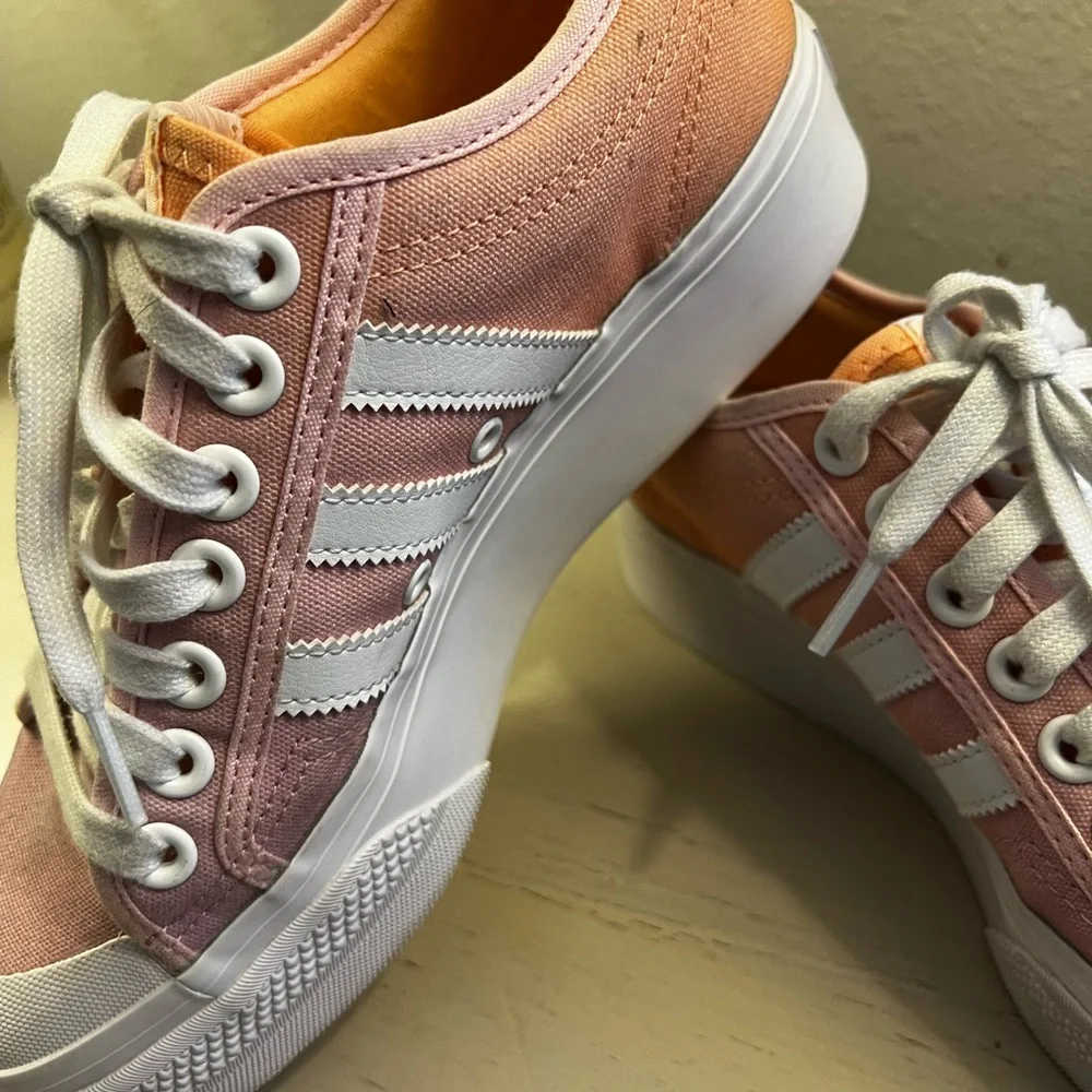adidas Nizzah Originals Ombré Platform Sneaker